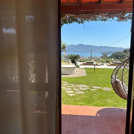Aethalia Oda ve Kahvaltı 4*